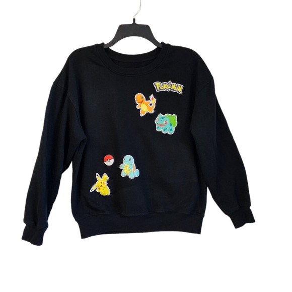 Pokémon Youth XL Black Crewneck Sweatshirt Pikachu Charmander - Picture 1 of 9
